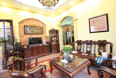 Spacious house for rent in Lac Long Quan Street, Tay Ho District, Hanoi